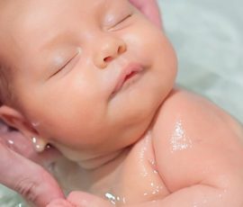 Bebeğinizin Cilt Temizliği ve Banyosu