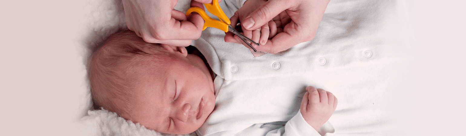 Bebeklerde Tırnak Nasıl Kesilir?