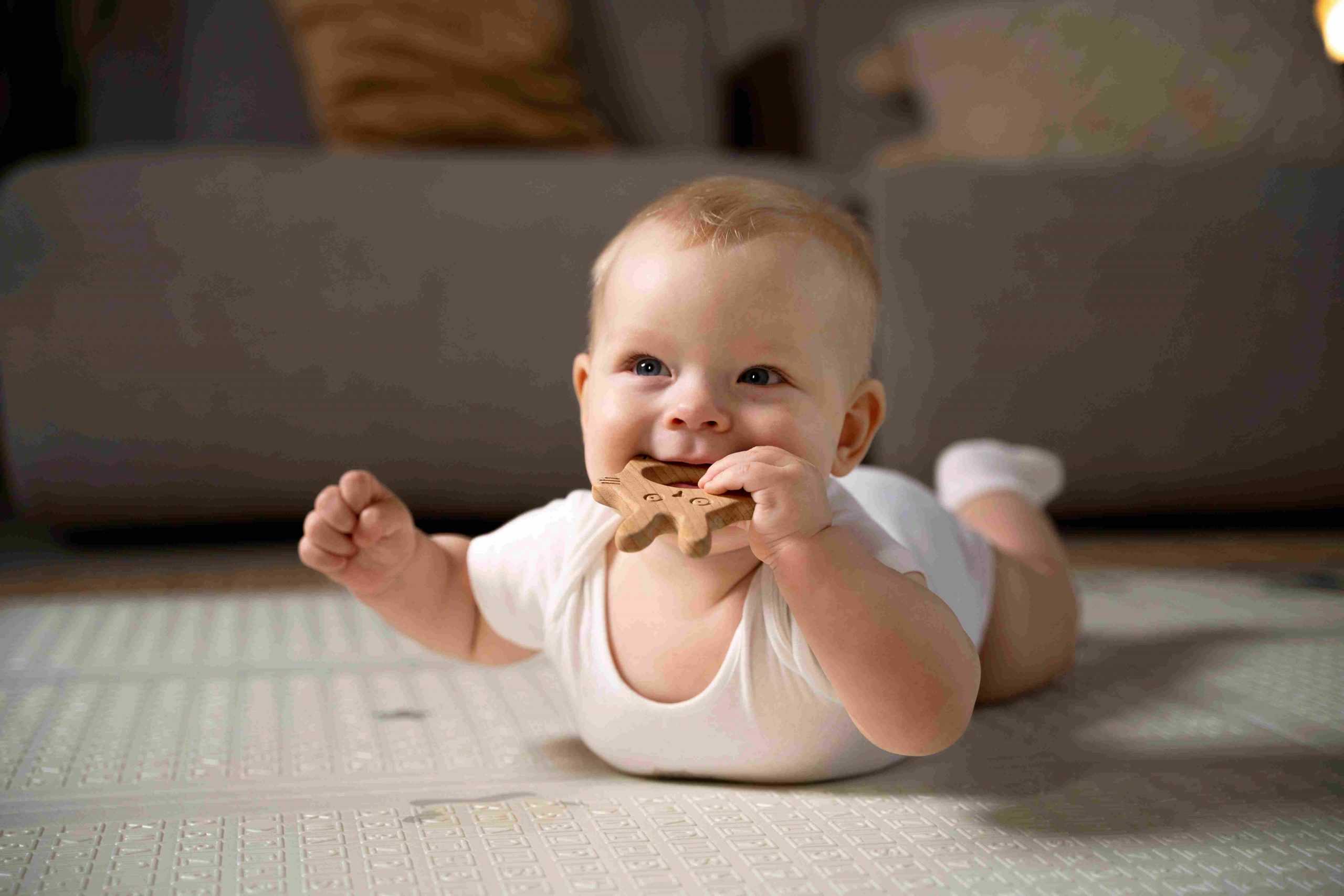 Bebeklerde Diş Çıkarma Ne Zaman Başlar?