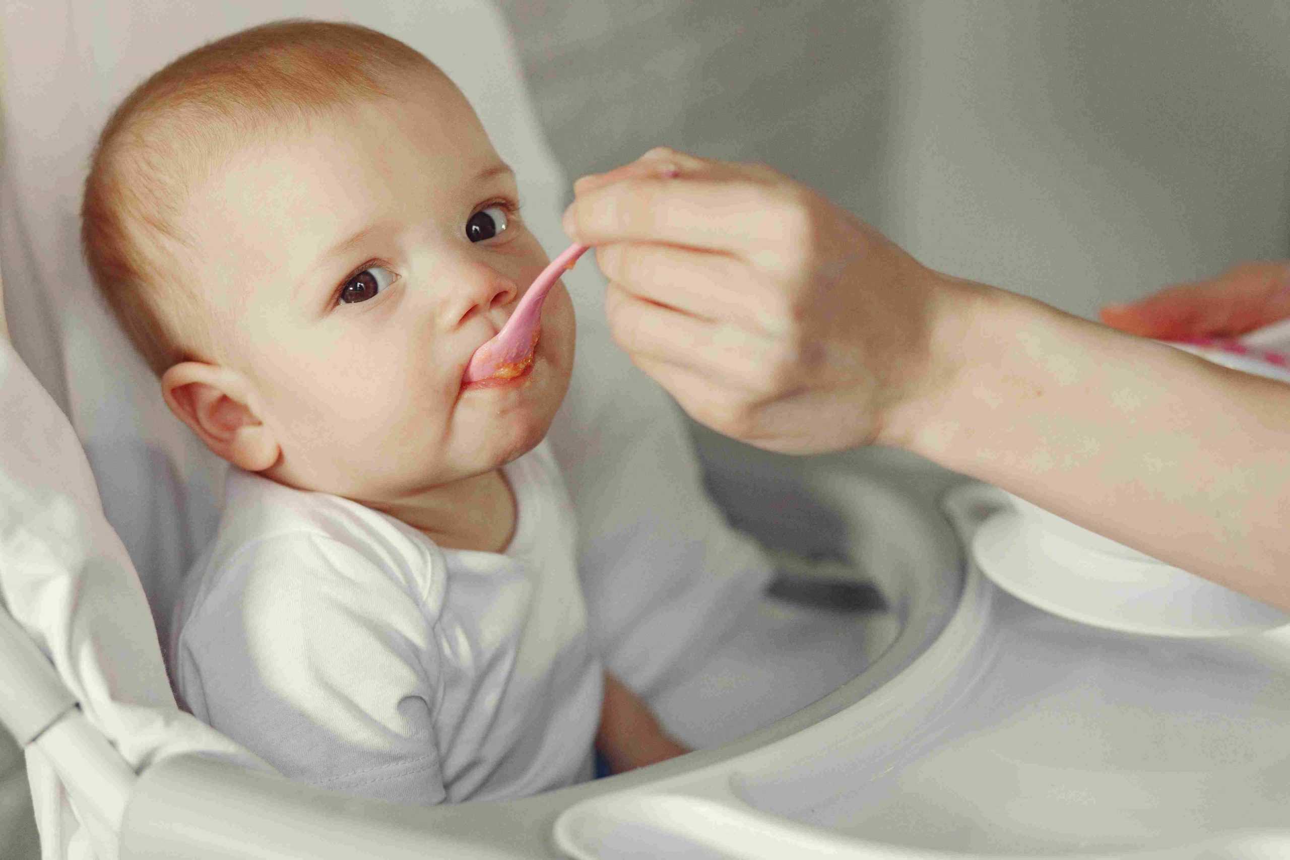1 Yaşından Büyük Bebeklerde Devam Sütü Kullanımı